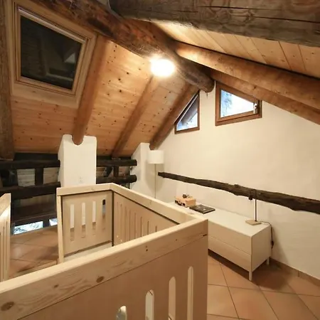 Charming Retreat- 100-year-old Stone Rustico Aurigeno
